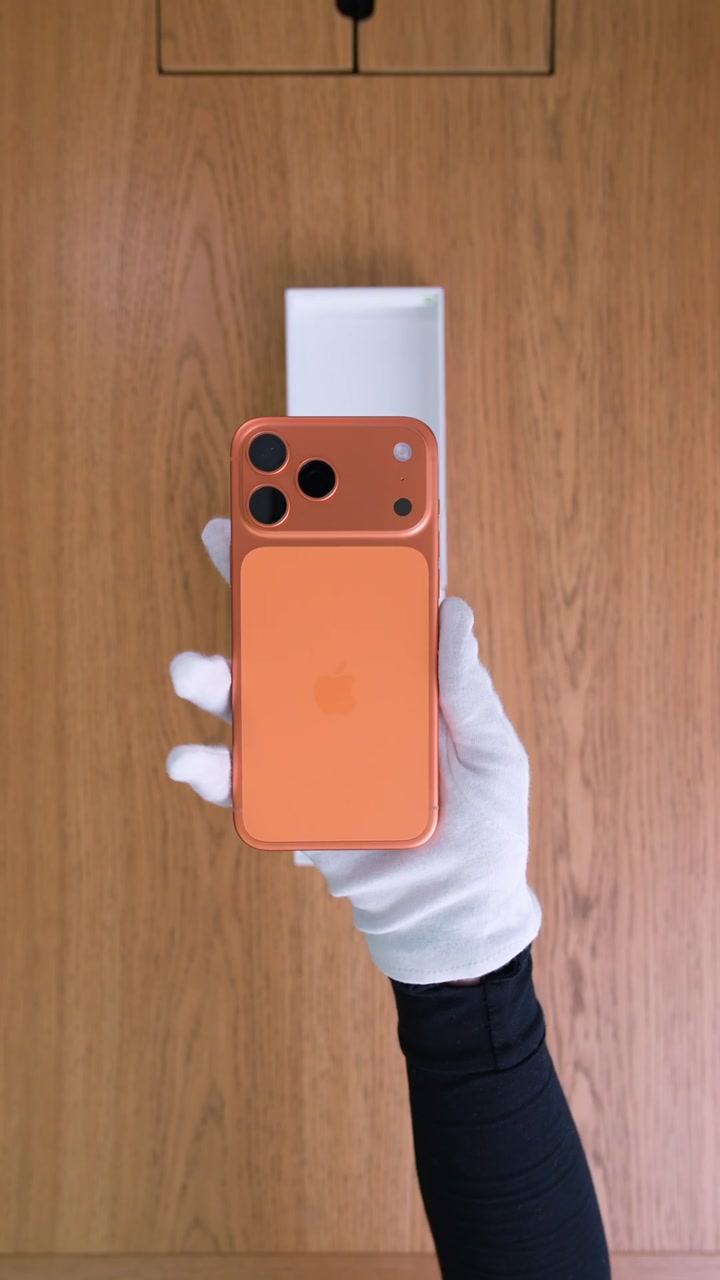 Apple iPhone 17 Pro Max Cosmic Orange (Оранжевый) eSim + eSim