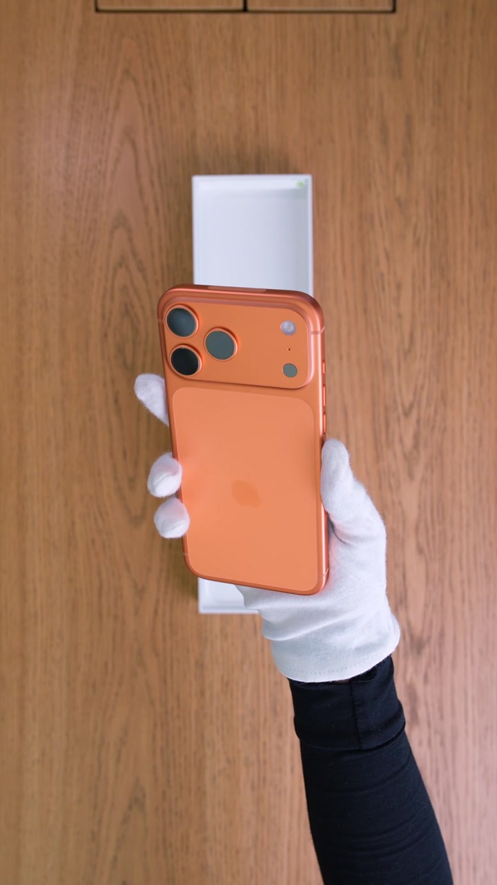 Apple iPhone 17 Pro Max Cosmic Orange (Оранжевый) eSim + eSim