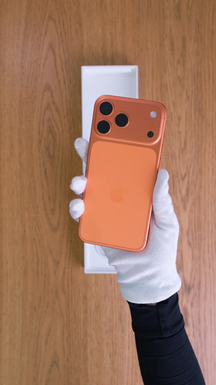 Apple iPhone 17 Pro Max Cosmic Orange (Оранжевый) eSim + eSim