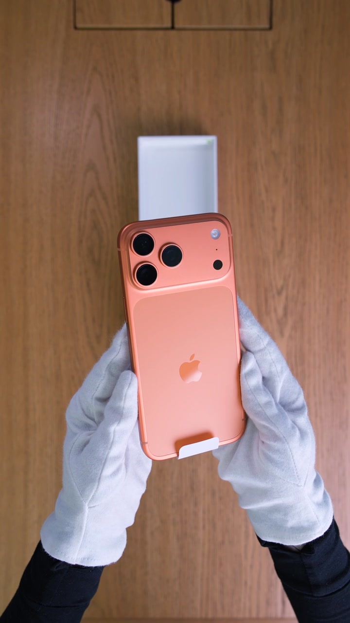 Apple iPhone 17 Pro Max Cosmic Orange (Оранжевый) eSim + eSim