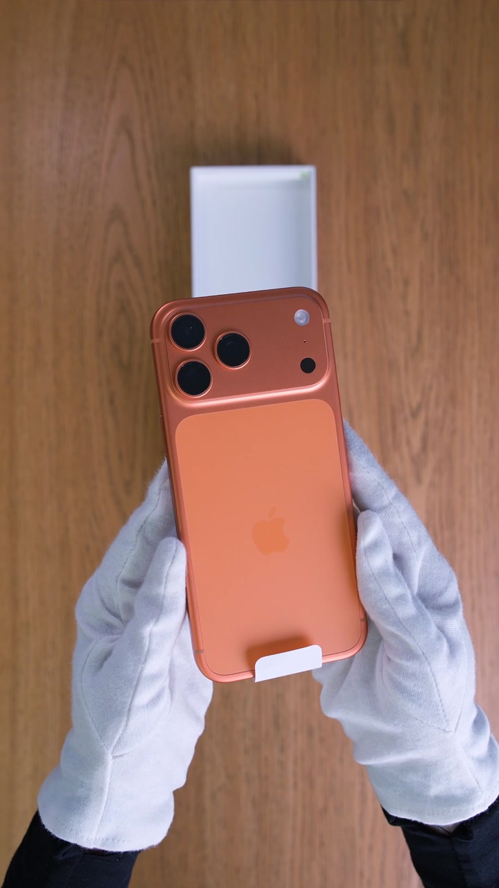 Apple iPhone 17 Pro Max Cosmic Orange (Оранжевый) eSim + eSim