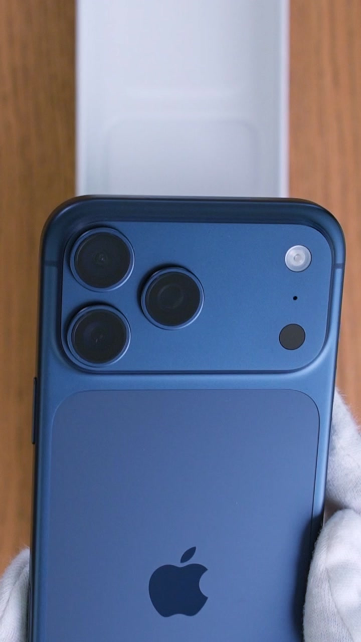 Apple iPhone 17 Pro Max Deep Blue (Тёмно-синий) eSim + eSim