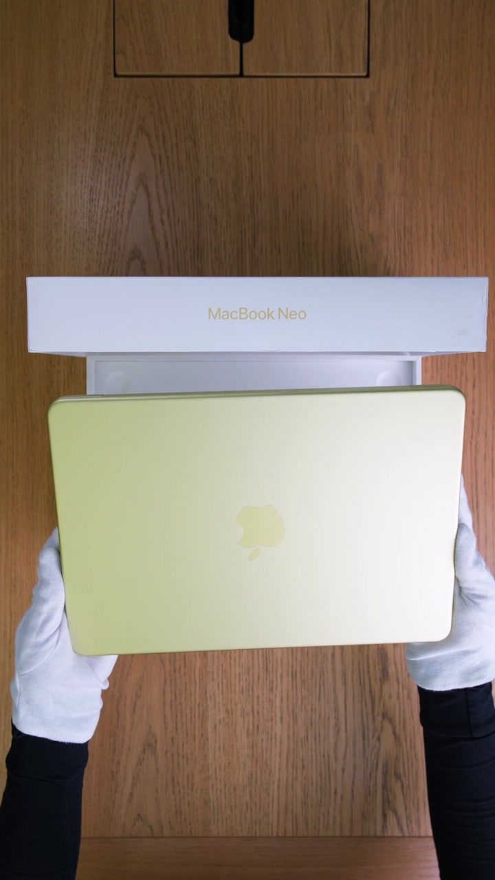 Apple MacBook Neo (2026) A18 Pro (6CPU/5GPU/8GB/512GB) Citrus (MHFE4)
