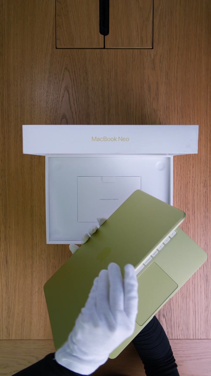Apple MacBook Neo (2026) A18 Pro (6CPU/5GPU/8GB/512GB) Citrus (MHFE4)