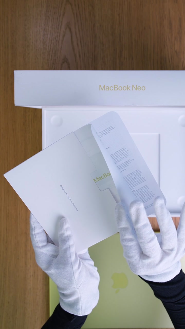 Apple MacBook Neo (2026) A18 Pro (6CPU/5GPU/8GB/512GB) Citrus (MHFE4)