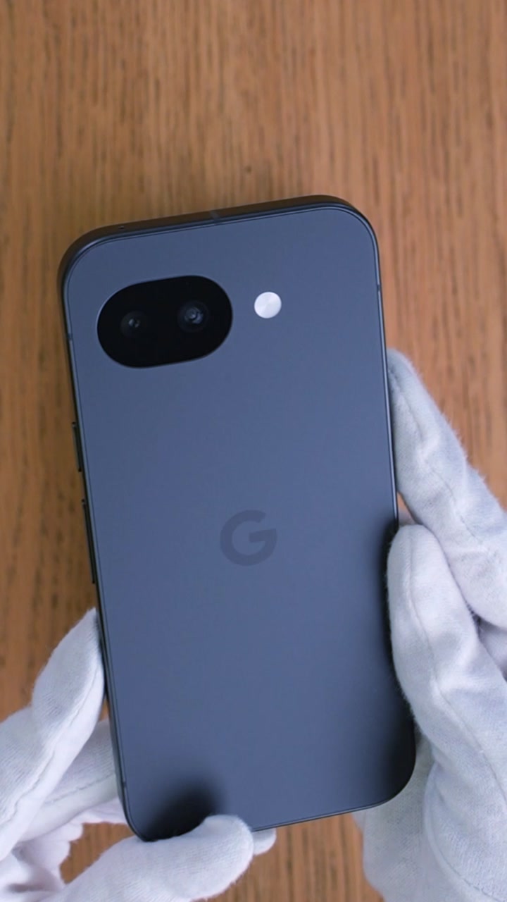 Смартфон Google Pixel 10a (Obsidian)
