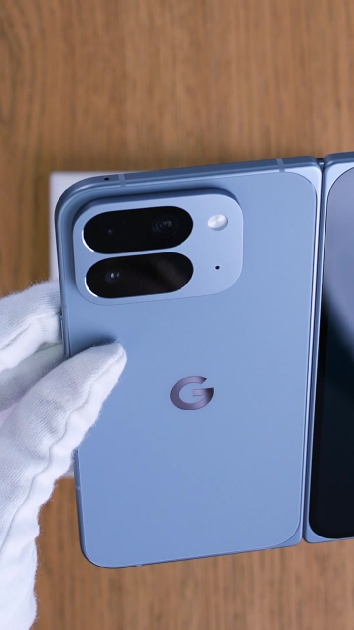 Смартфон Google Pixel 10 Pro Fold (Moonstone) Nano-sim + eSim
