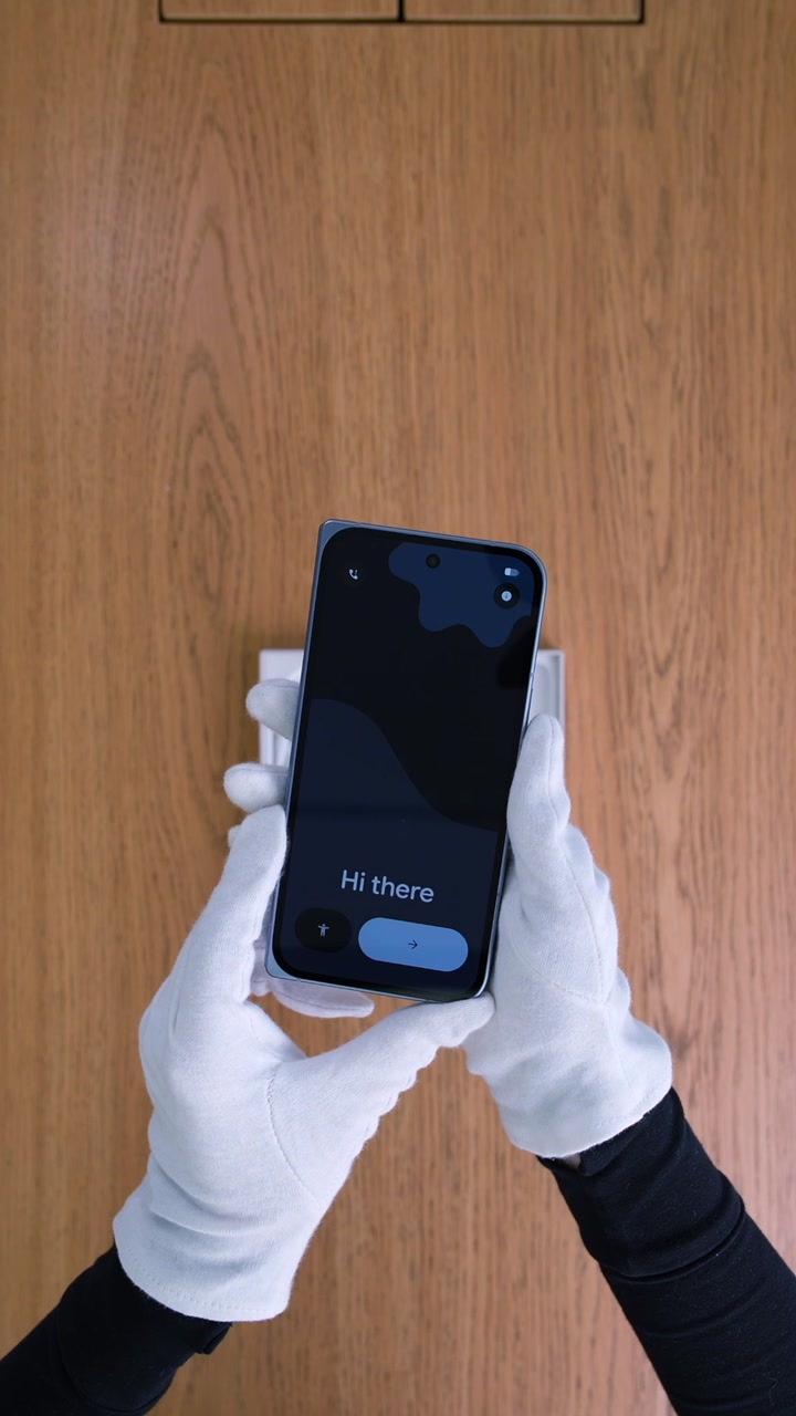 Смартфон Google Pixel 10 Pro Fold (Moonstone) Nano-sim + eSim