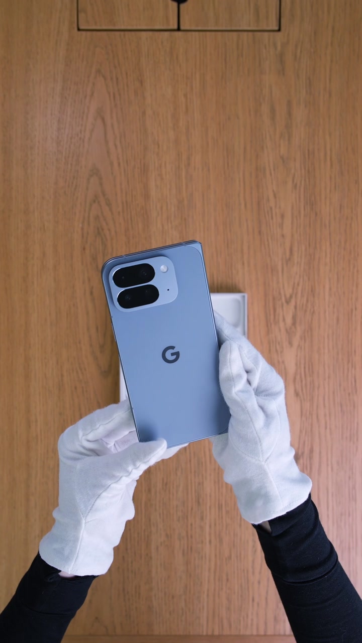 Смартфон Google Pixel 10 Pro Fold (Moonstone) Nano-sim + eSim