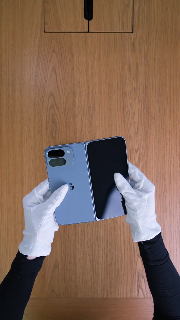 Смартфон Google Pixel 10 Pro Fold (Moonstone) Nano-sim + eSim