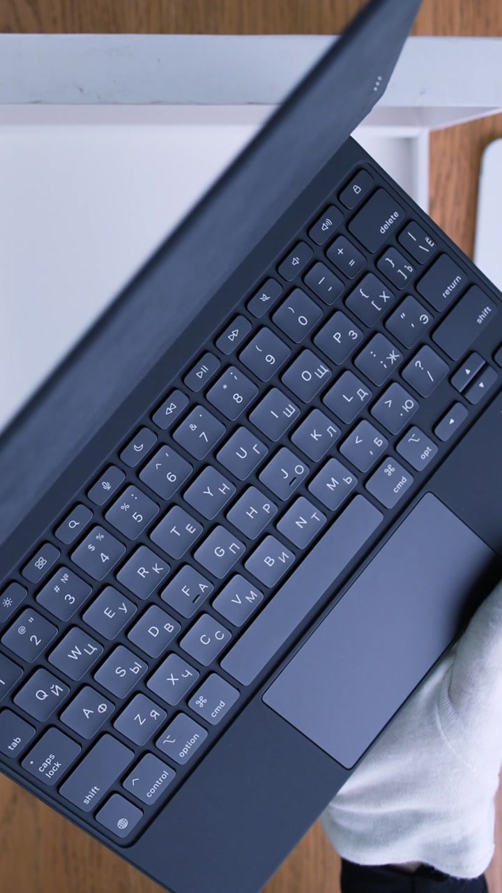 Клавиатура Apple Magic Keyboard для iPad Air 6/7/8 11 (MGYX4) Black