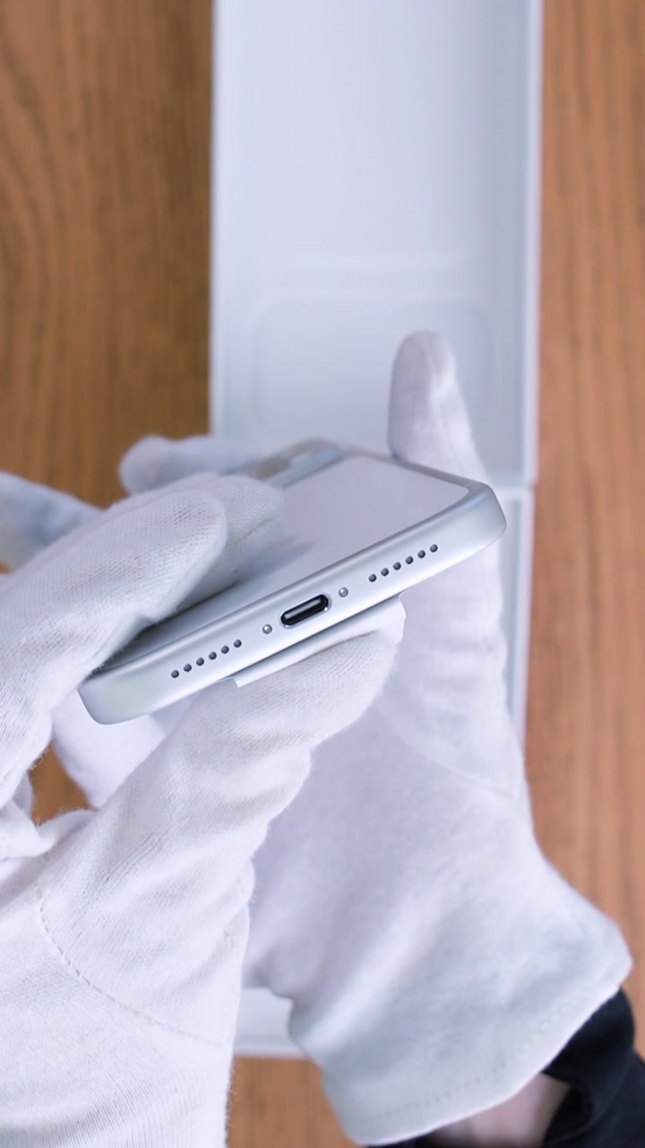 Apple iPhone 17 Pro Max Silver (Серебристый) eSim + eSim