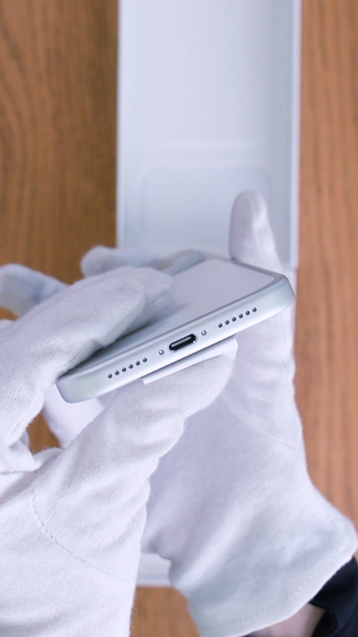 Apple iPhone 17 Pro Max Silver (Серебристый) eSim + eSim
