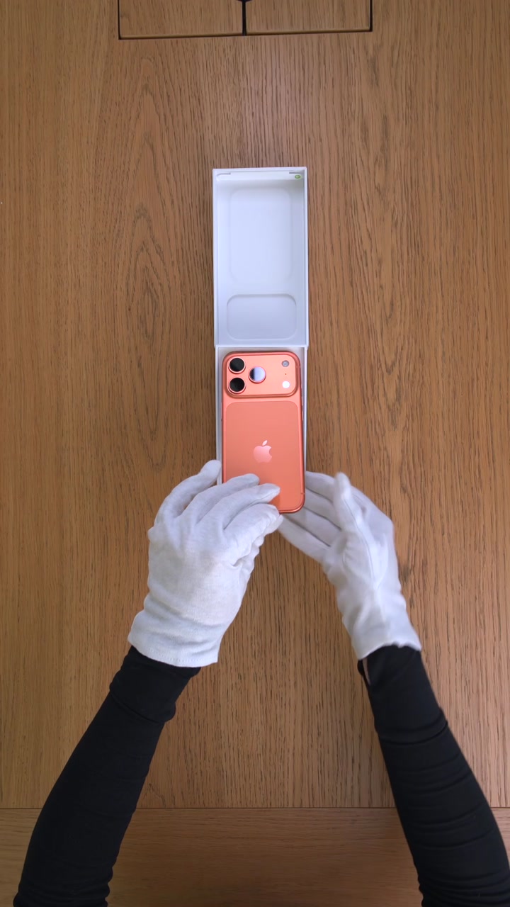 Apple iPhone 17 Pro Cosmic Orange (Оранжевый) Nano-sim + eSim