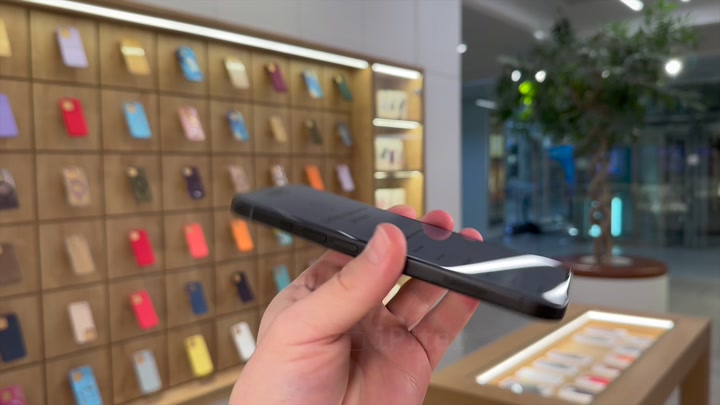 iPhone 15 Black