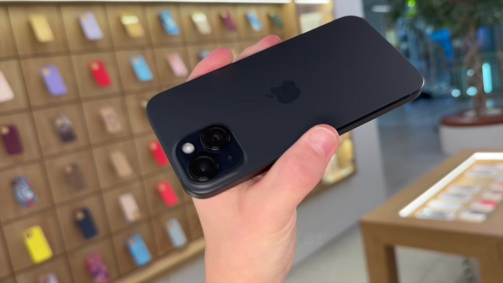 iPhone 15 Black