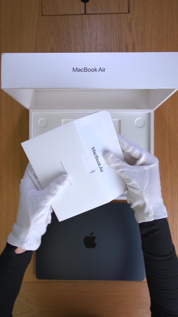 Apple MacBook Air 13 (2025) M4 (10CPU/8GPU/16GB/256GB) Midnight (MW123)