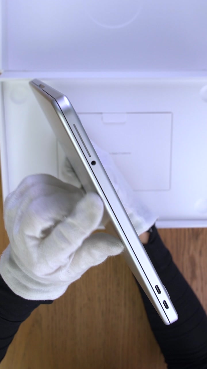 Apple MacBook Neo (2026) A18 Pro (6CPU/5GPU/8GB/512GB) Silver (MHFC4)