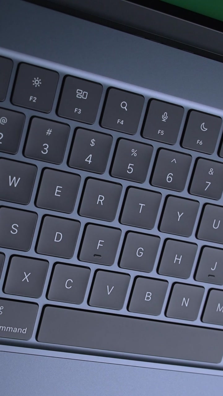 Apple MacBook Air 15 (2026) M5 Midnight