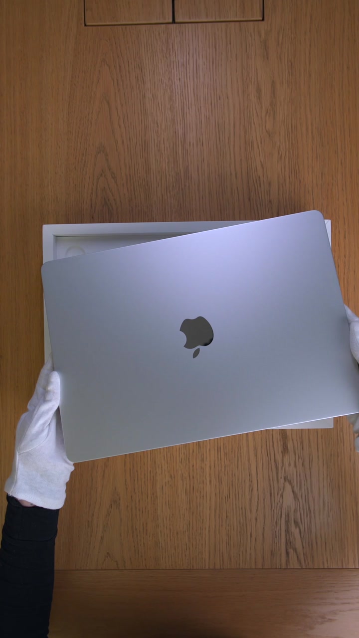 Apple MacBook Air 15 (2026) M5 Silver