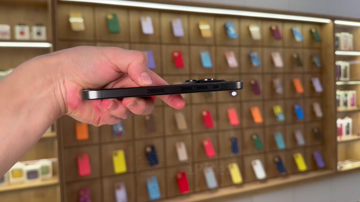 iPhone 15 Pro Black Titanium