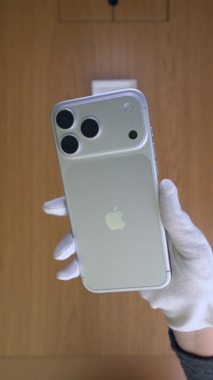 iPhone 18 Pro Max Silver eSim+eSim