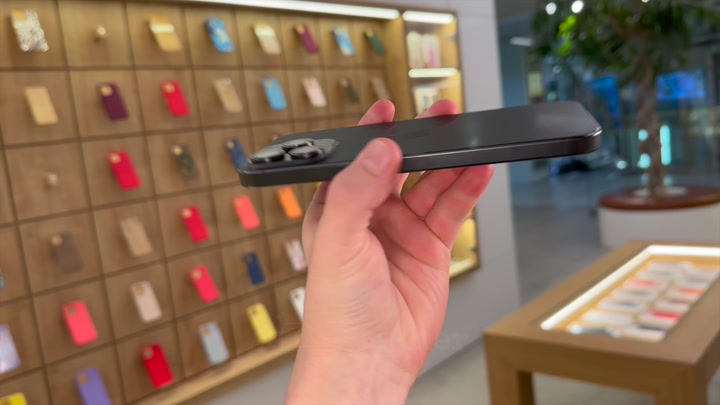 iPhone 15 Pro Max Black Titanium