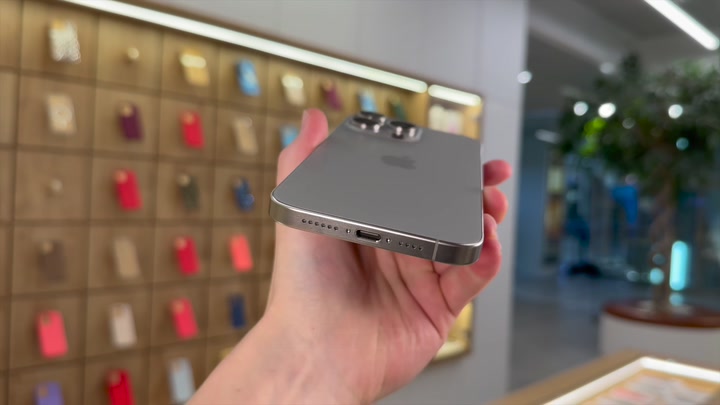 iPhone 15 Pro Max Natural Titanium