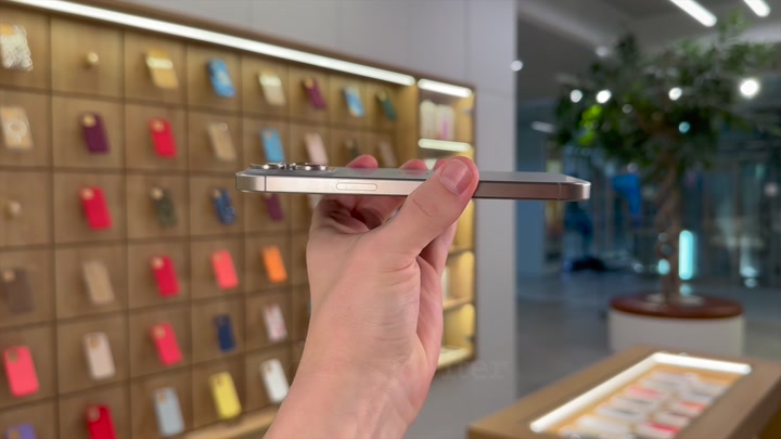 iPhone 15 Pro Max Natural Titanium