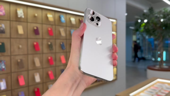 iPhone 15 Pro Max White Titanium