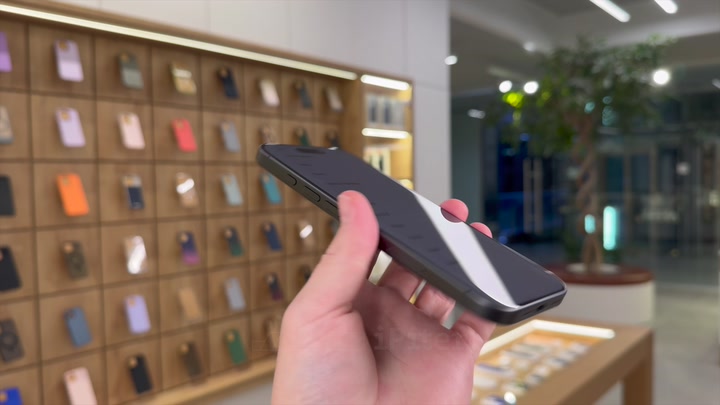 iPhone 17 Black
