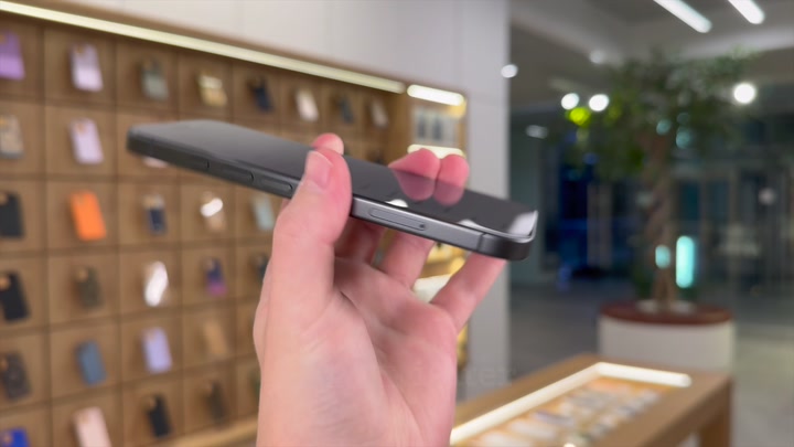 iPhone 17 Black
