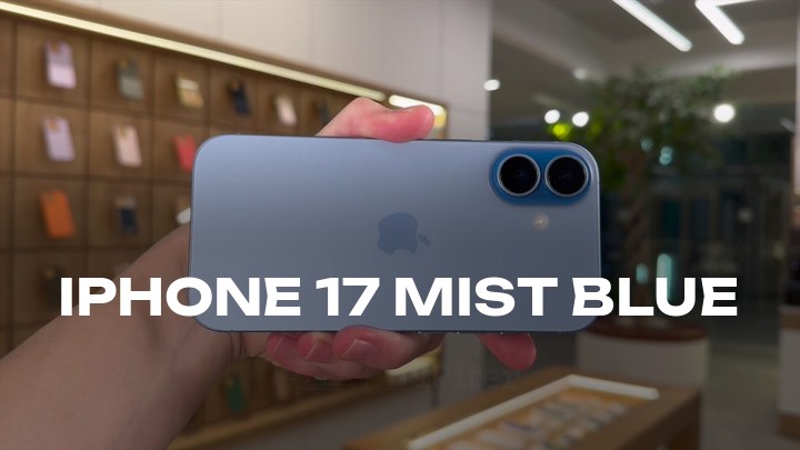 iPhone 17 Mist Blue