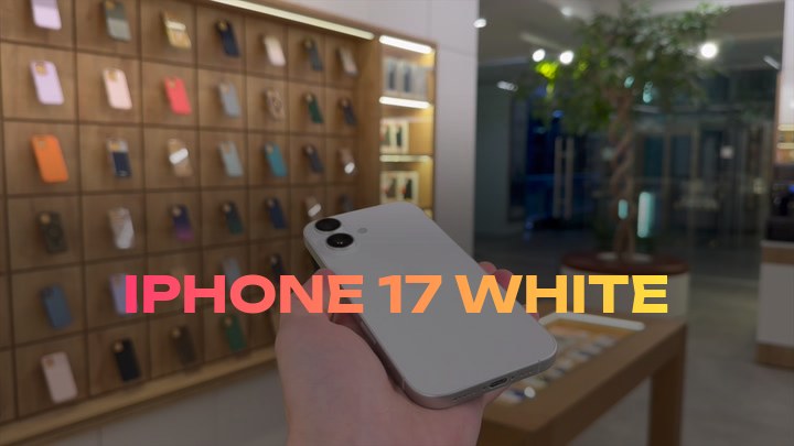iPhone 17 White