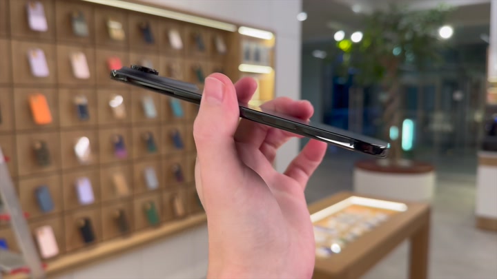 iPhone Air Space Black