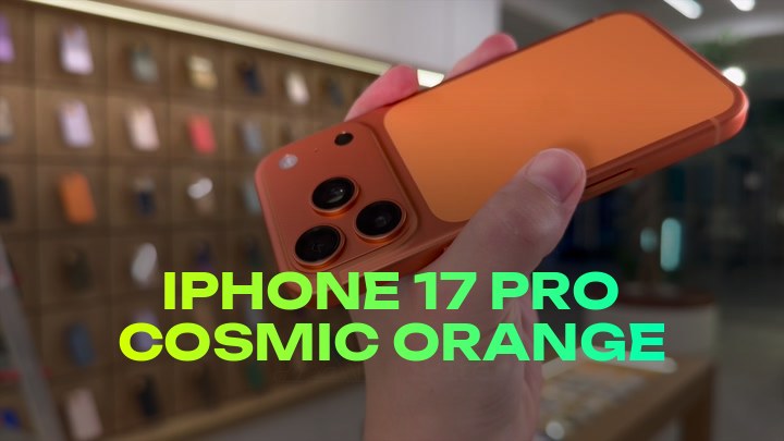 iPhone 17 Pro Cosmic Orange