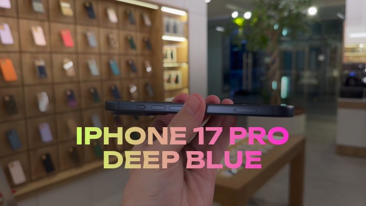 iPhone 17 Pro Deep Blue