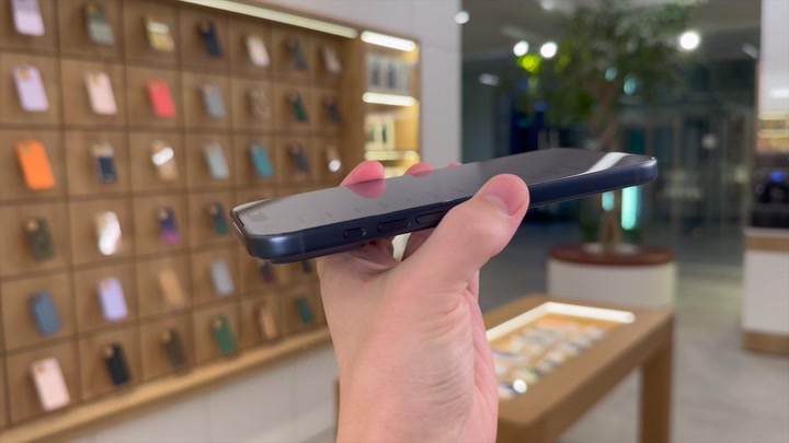 iPhone 17 Pro Max Deep Blue
