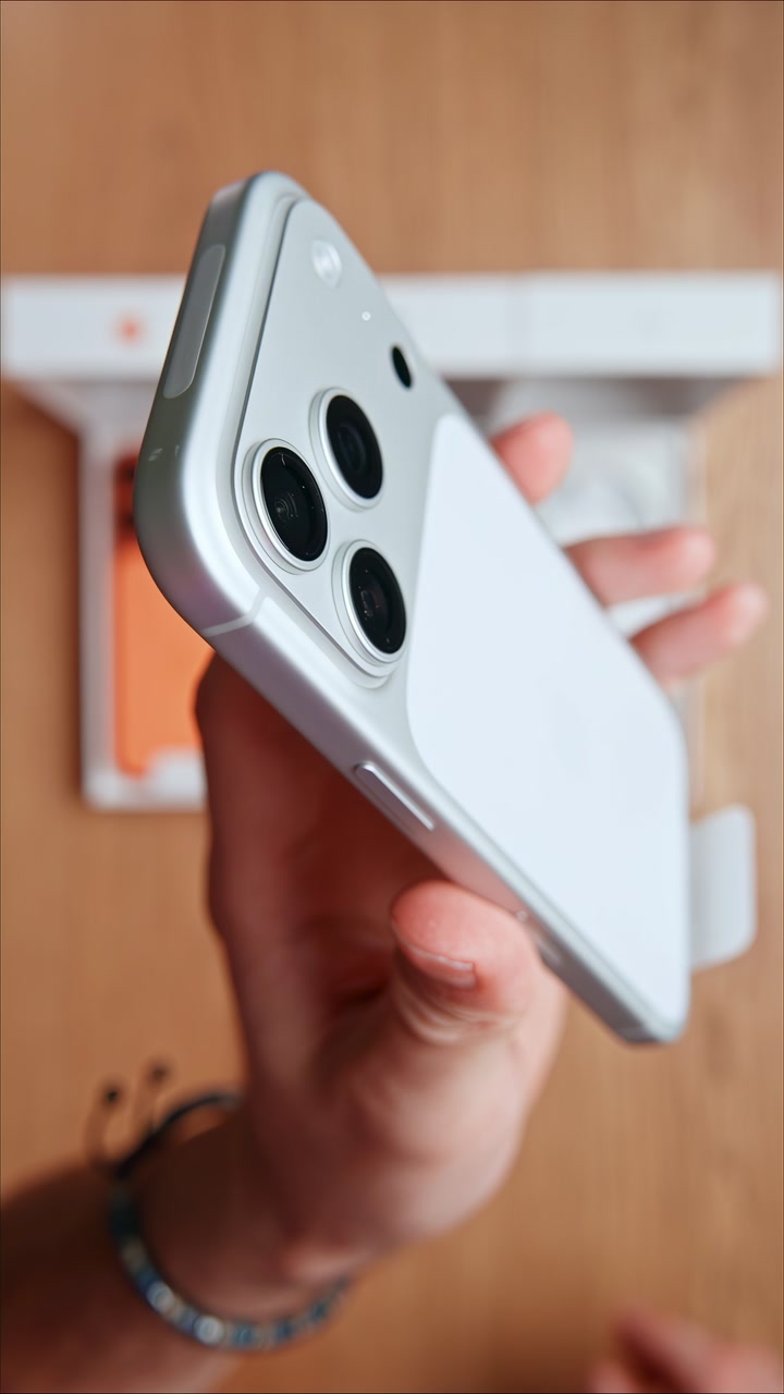 Цвета iPhone 17 Pro Max