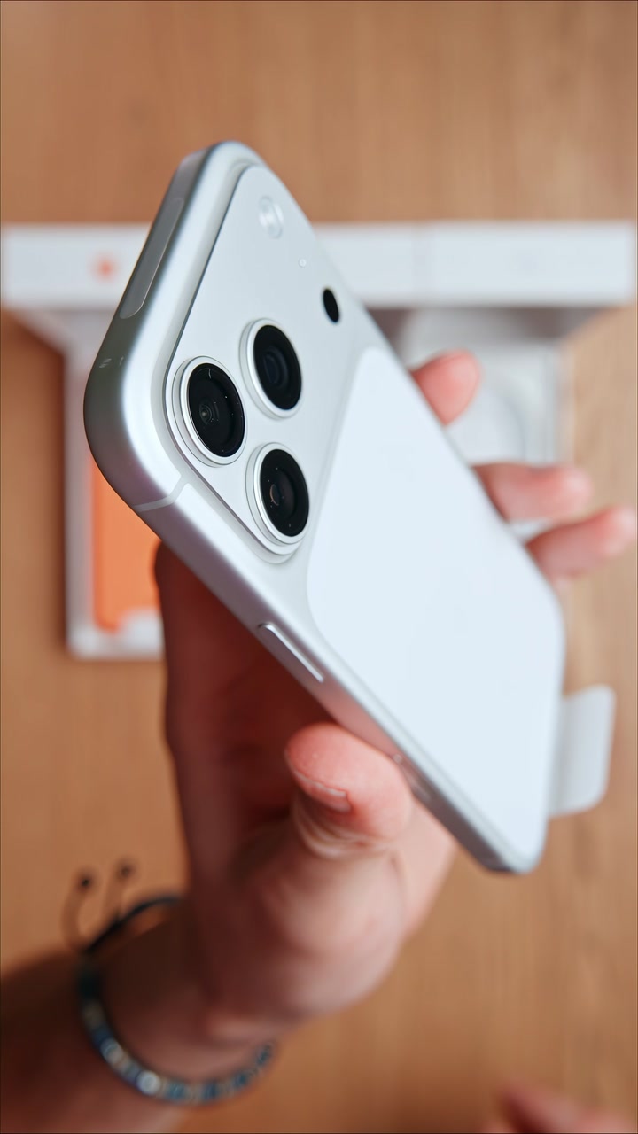 Цвета iPhone 17 Pro Max